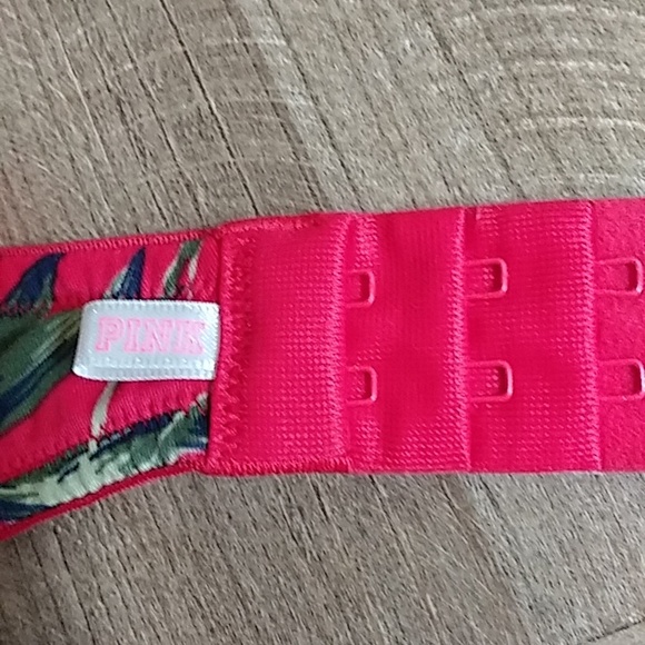 Victoria's Secret Pink Red Strapless Push-up Bra. Size 32D - Picture 8 of 17